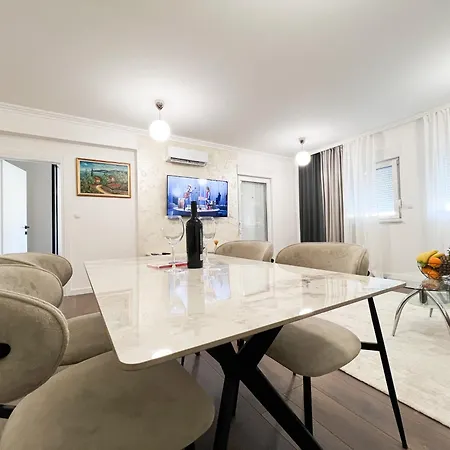 Apartament Oaza *